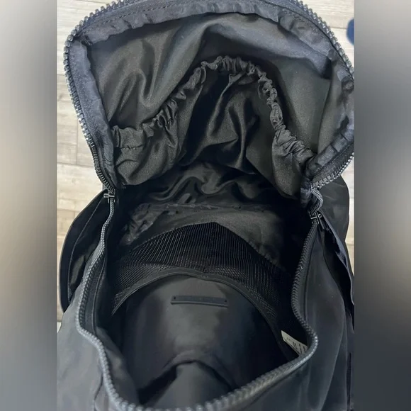 Lululemon Everyday Backpack 2.0 Laptop Office Travel Gym School Work Casual - Picture 13 of 16
